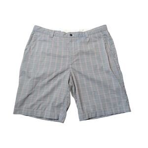 Cutter & Buck CB DryTec Men's Shorts, Plaid pattern; Flat front golf shorts; 36